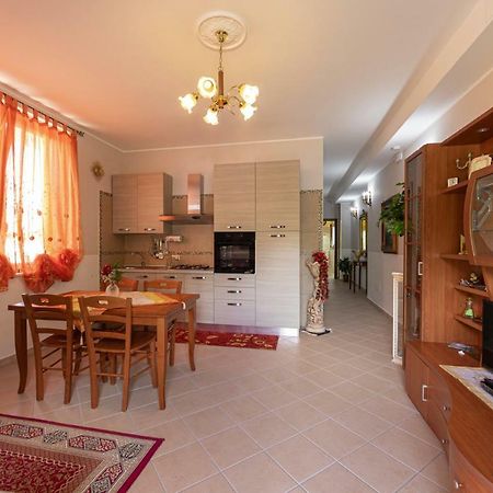 Arcobaleno Apartment Fondi Dış mekan fotoğraf
