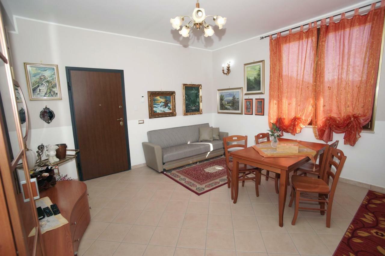 Arcobaleno Apartment Fondi Dış mekan fotoğraf